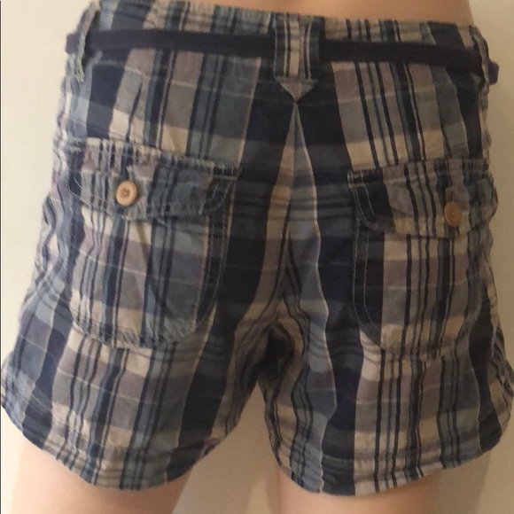 Plaid Gap belted shorts - Picture 3 of 3